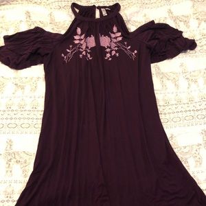FRANCESCA’S COTTON FLORAL EMBROIDERED SUNDRESS (L)